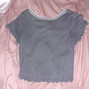 Grey crop top:)